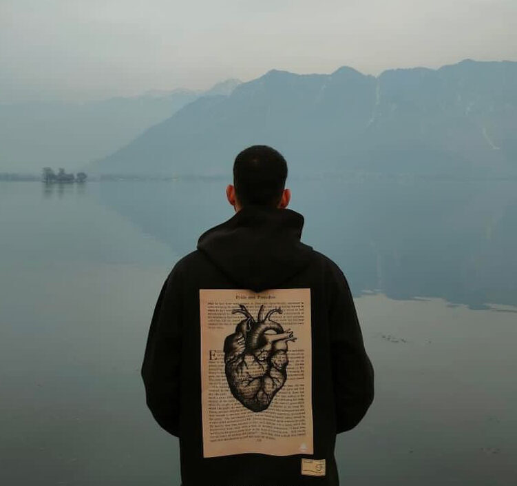 8FC7F347-E021-4A44-9368-6285AEC518CF