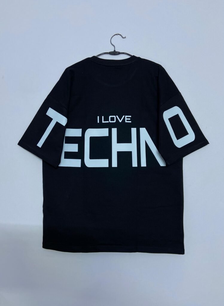 Black t-shirt ( I love Techno )