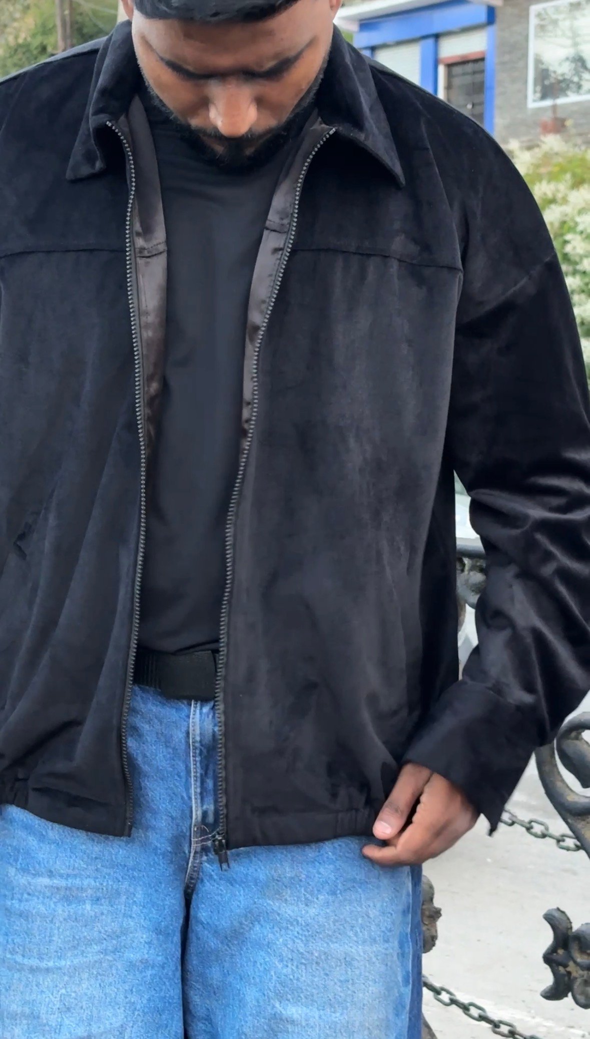 Official Black Jacket - Image 4